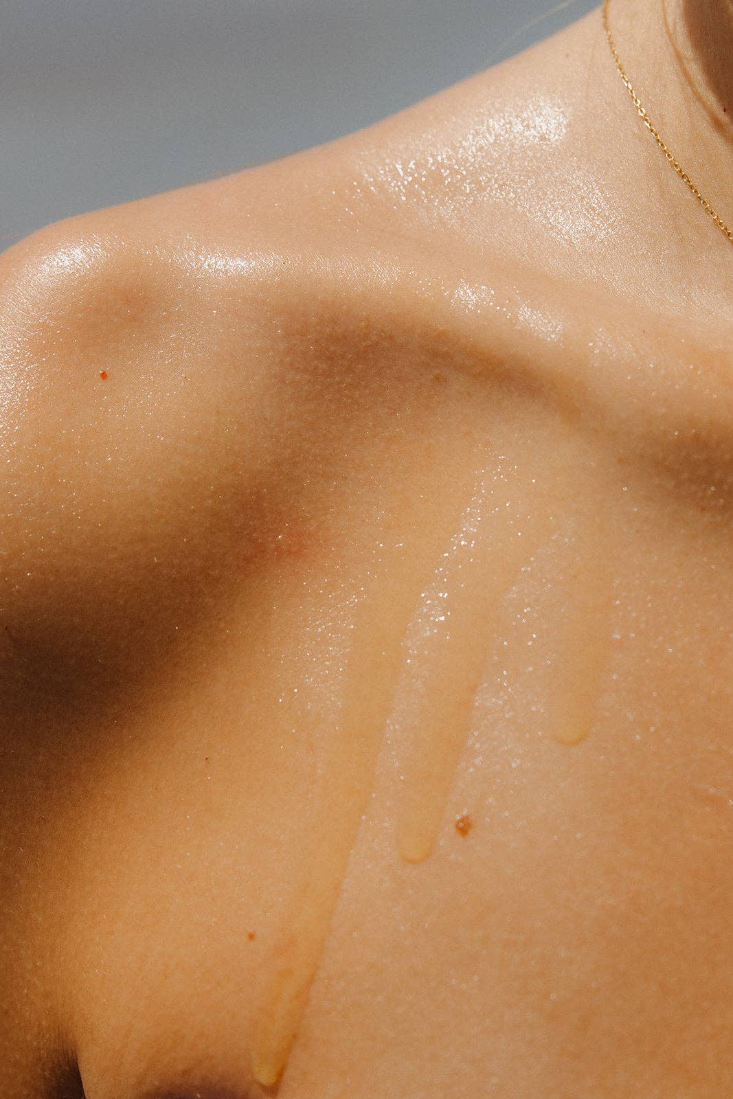 DEWY BODY OIL