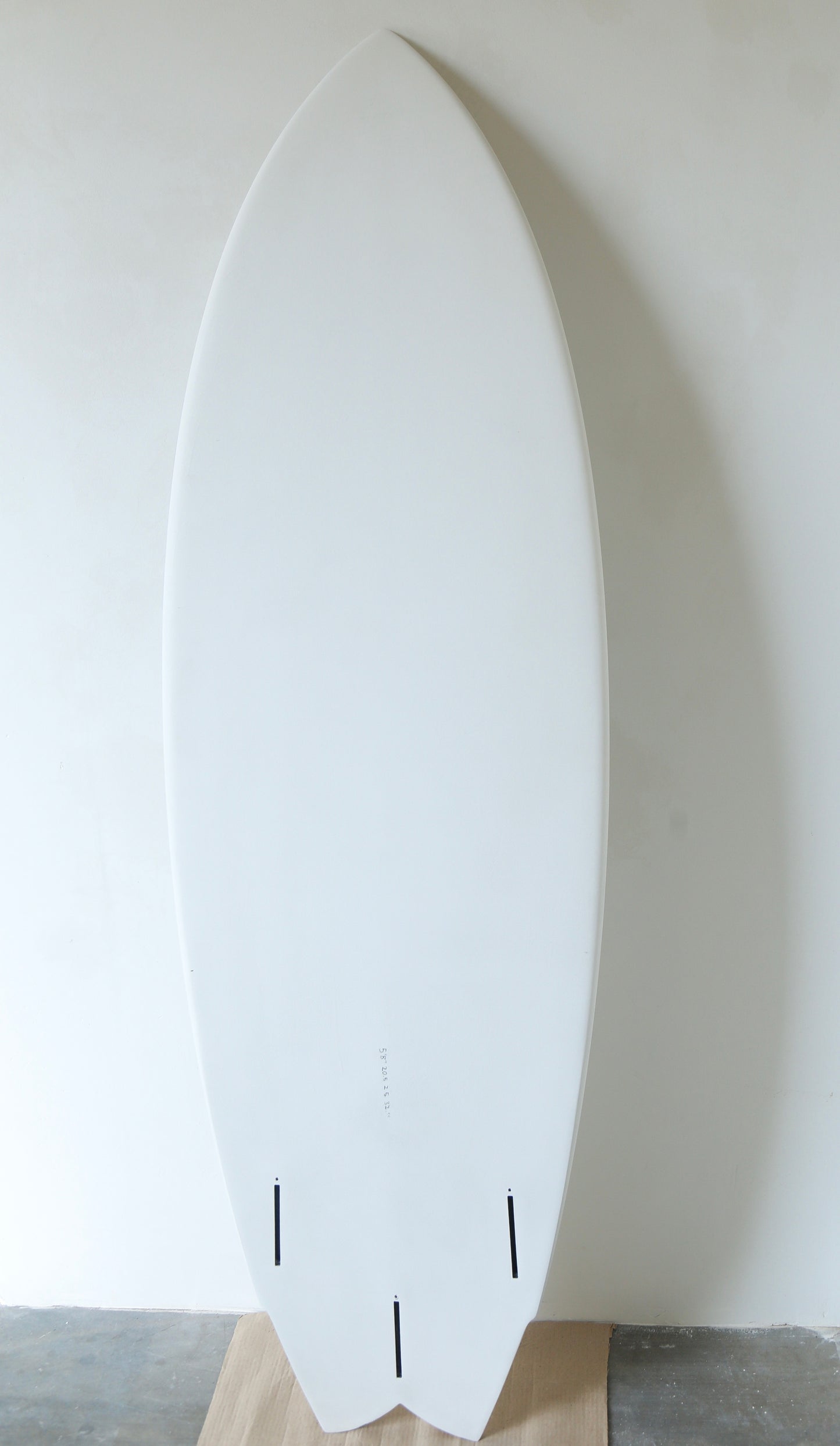 Lost surfboard / tako