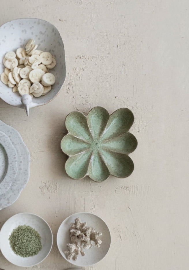 Stoneware Flower Dish