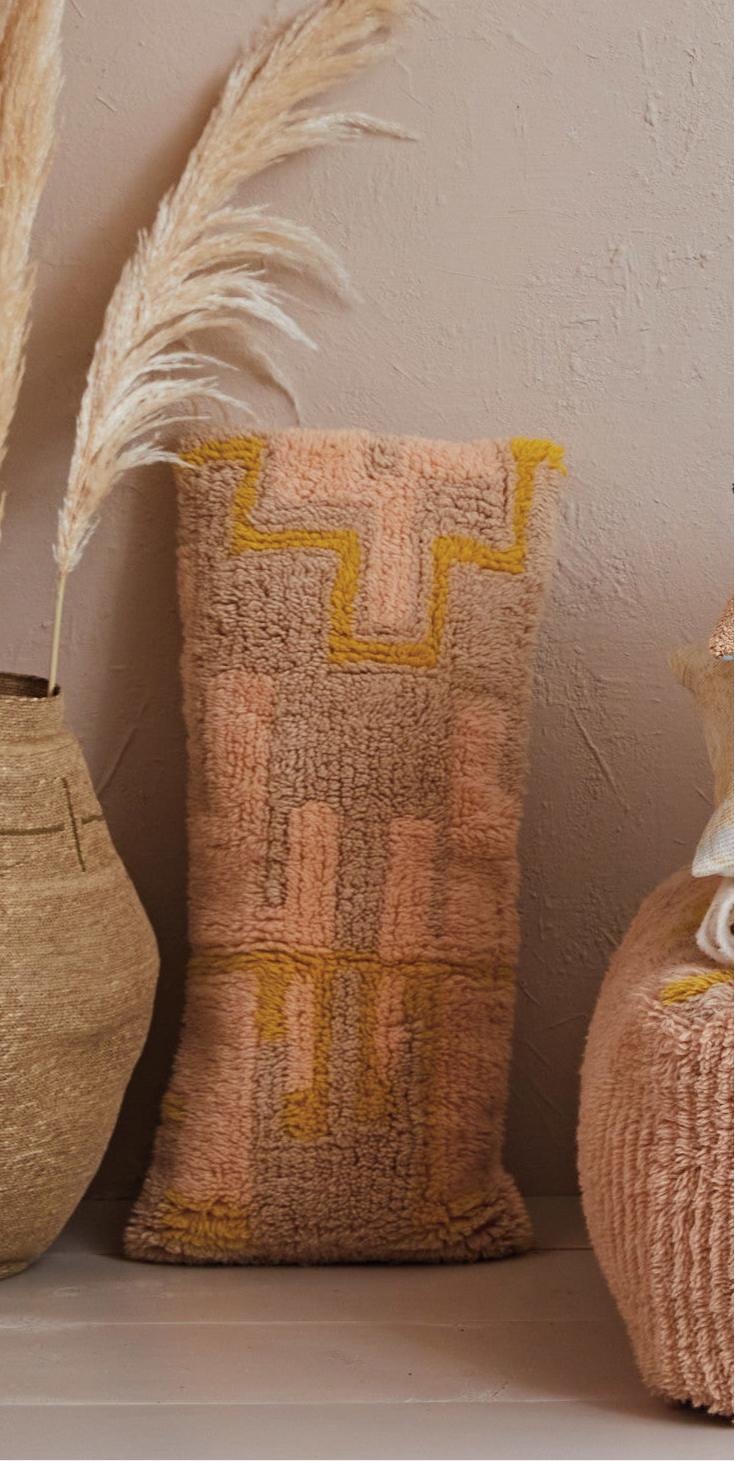 Throw Pillow / New Zealand Shag