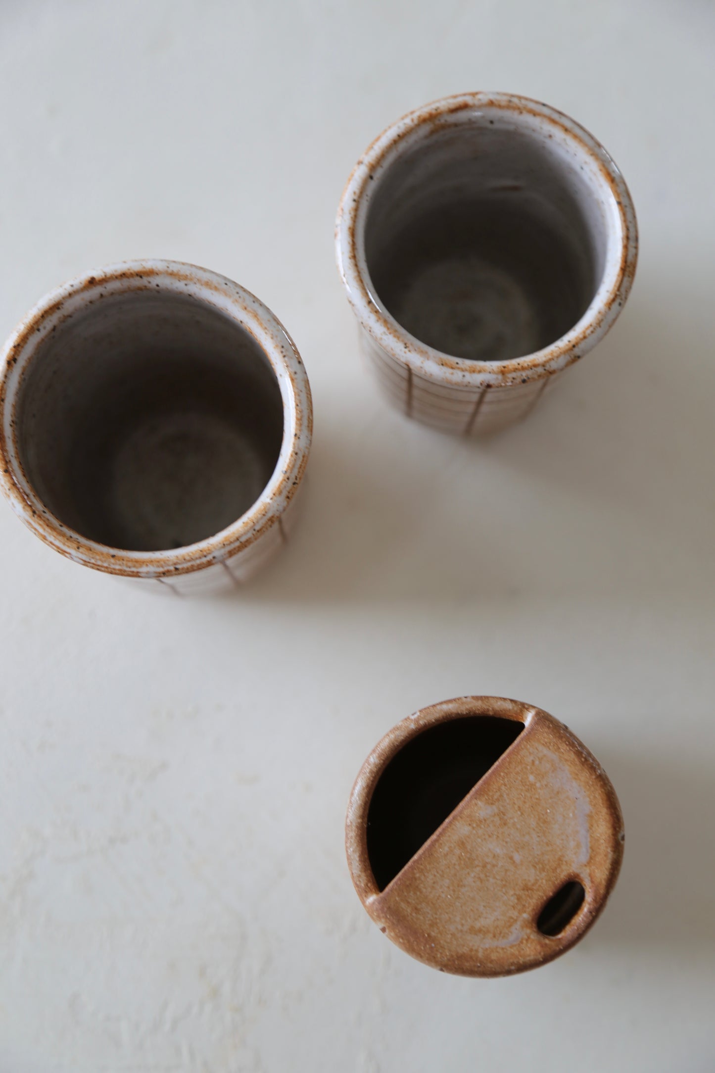 Etched stoneware cup / dirty dishes