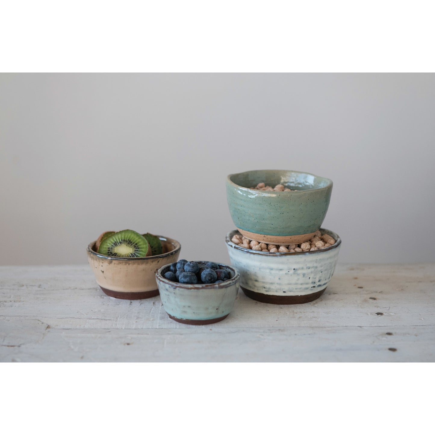 Stoneware Bowls with Reactive Glaze / Set of Four